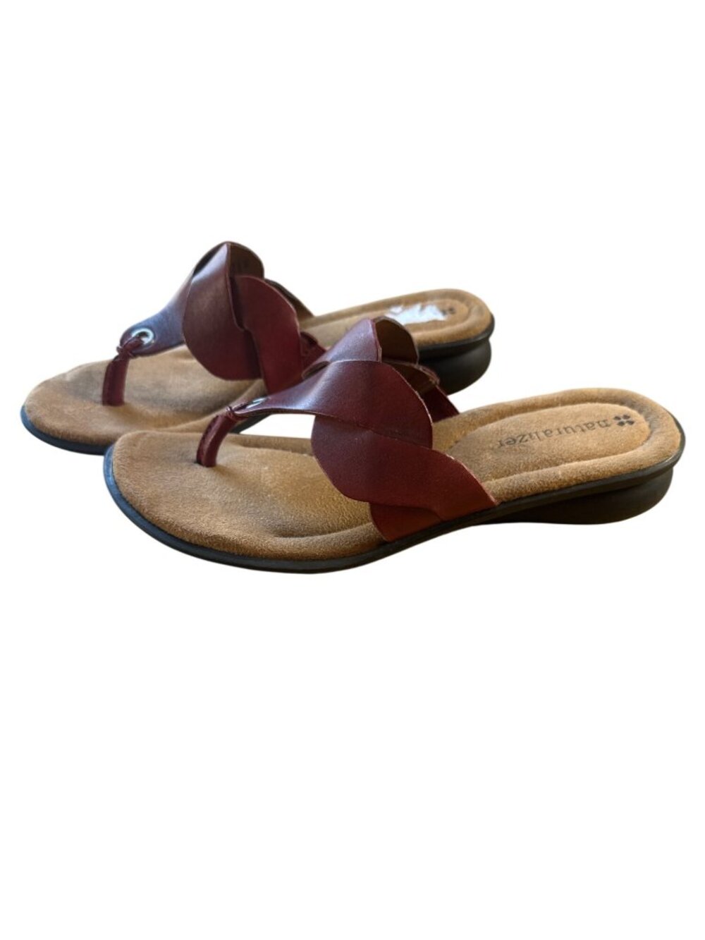 Naturalizer Size 6  Leather Thong Sandals Woven Strap Design Cushioned Soles Red